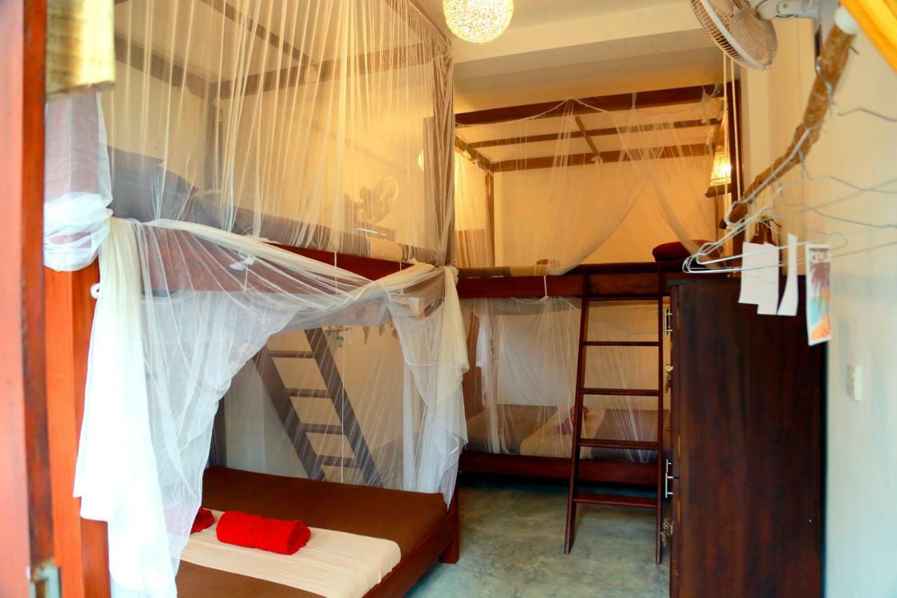 Chez Podi Surf Stay ميريسا المظهر الخارجي الصورة